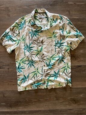 Tommy Bahama Hawaiian button up Cream palm Leaf resort 100% silk